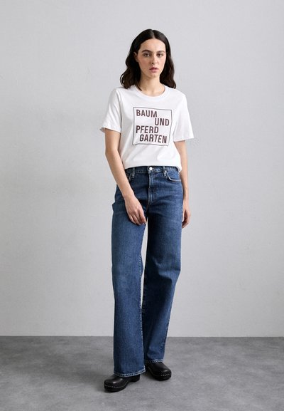 Baum und Pferdgarten JAWO - T-shirts med print - mahogany