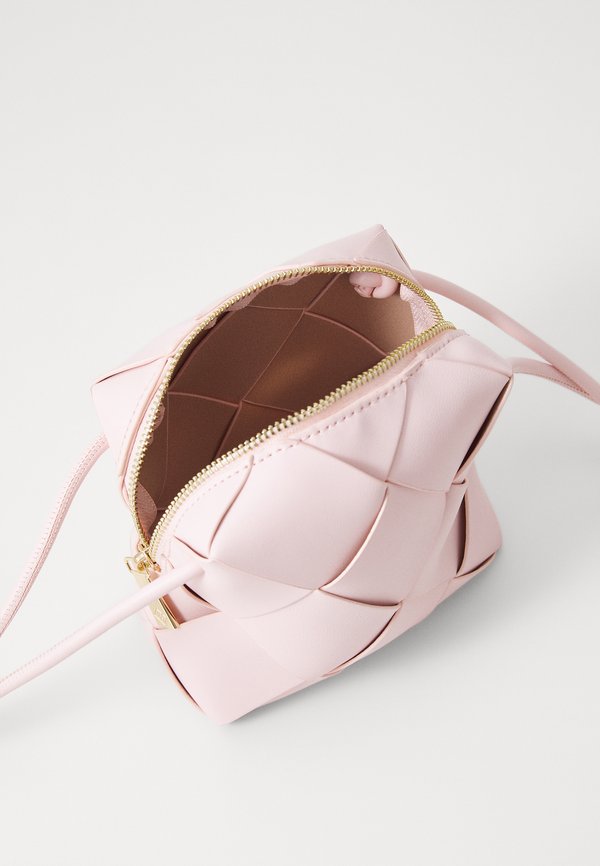 MICAHH - Cross body bag4