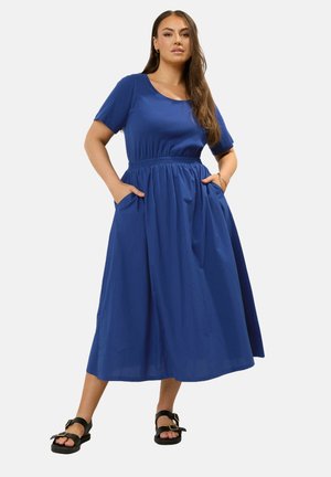 Yours Clothing MIDAXI - Vestito di maglina - blue
