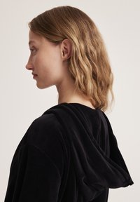 Odd Molly CAROLA - Zip-up sweatshirt - almost black