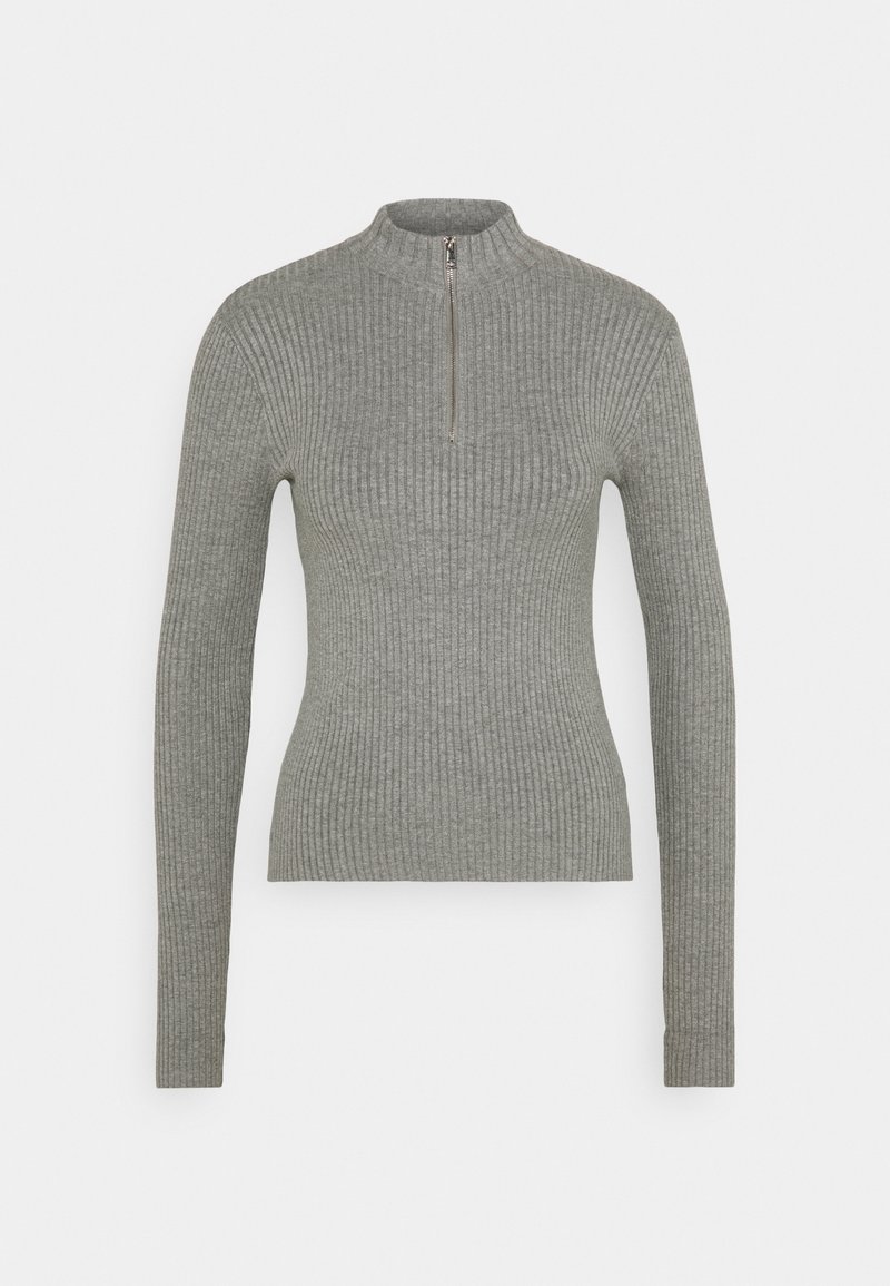 Grauer gerippter Langarmpullover mit hohem Kragen und kurzem Reißverschluss. Aus strukturiertem Strickmaterial gefertigt. Figurbetonte Silhouette.