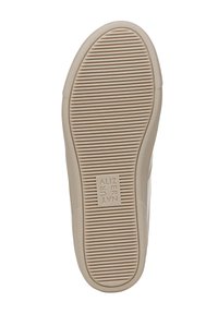 Suola di sneaker marrone chiaro con superficie texturizzata e scanalature orizzontali. Presenta un marchio impresso al centro. Bordo liscio e forma arrotondata.