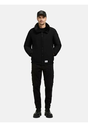 OUTDOOR HUEY - Winterjacke - black
