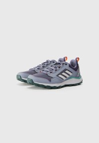 Adidas Terrex TRACEROCKER 2 - Trail hardloopschoenen - aurora plum/glory grey/semi impact orange