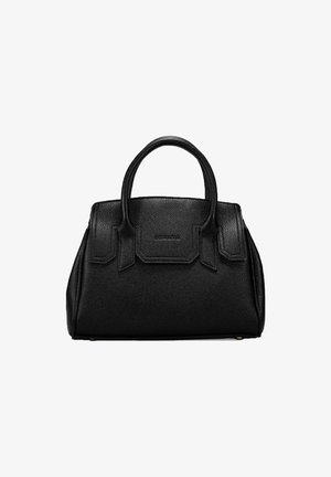 Bolso de mano de cuero negro texturizado con doble asa, forma estructurada y detalles de solapa en la parte frontal sobre un fondo blanco.