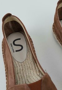 SENSES & SHOES SUNNER - Alpargatas - brown