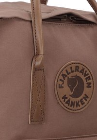 Fjällräven KÅNKEN NO. 2  - Hátizsák - hazel brown