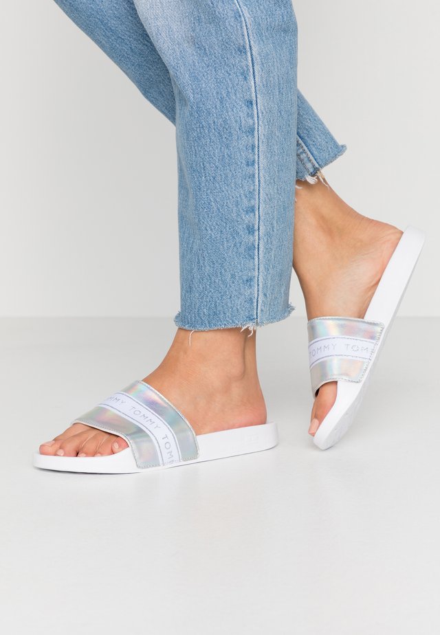 MAEZIE - Mules - white