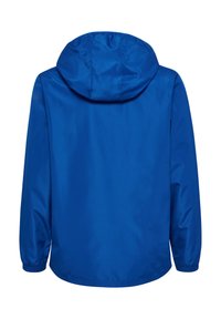 Blå hættejakke med glat tekstur, elastiske manchetter og afrundet kant. Har et minimalistisk design uden synlige beslag eller detaljer.