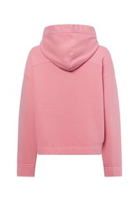 Rosa Kapuzensweatshirt mit langen Ärmeln, sichtbaren Nähten und ohne sichtbare Logos oder Muster, von hinten gezeigt.