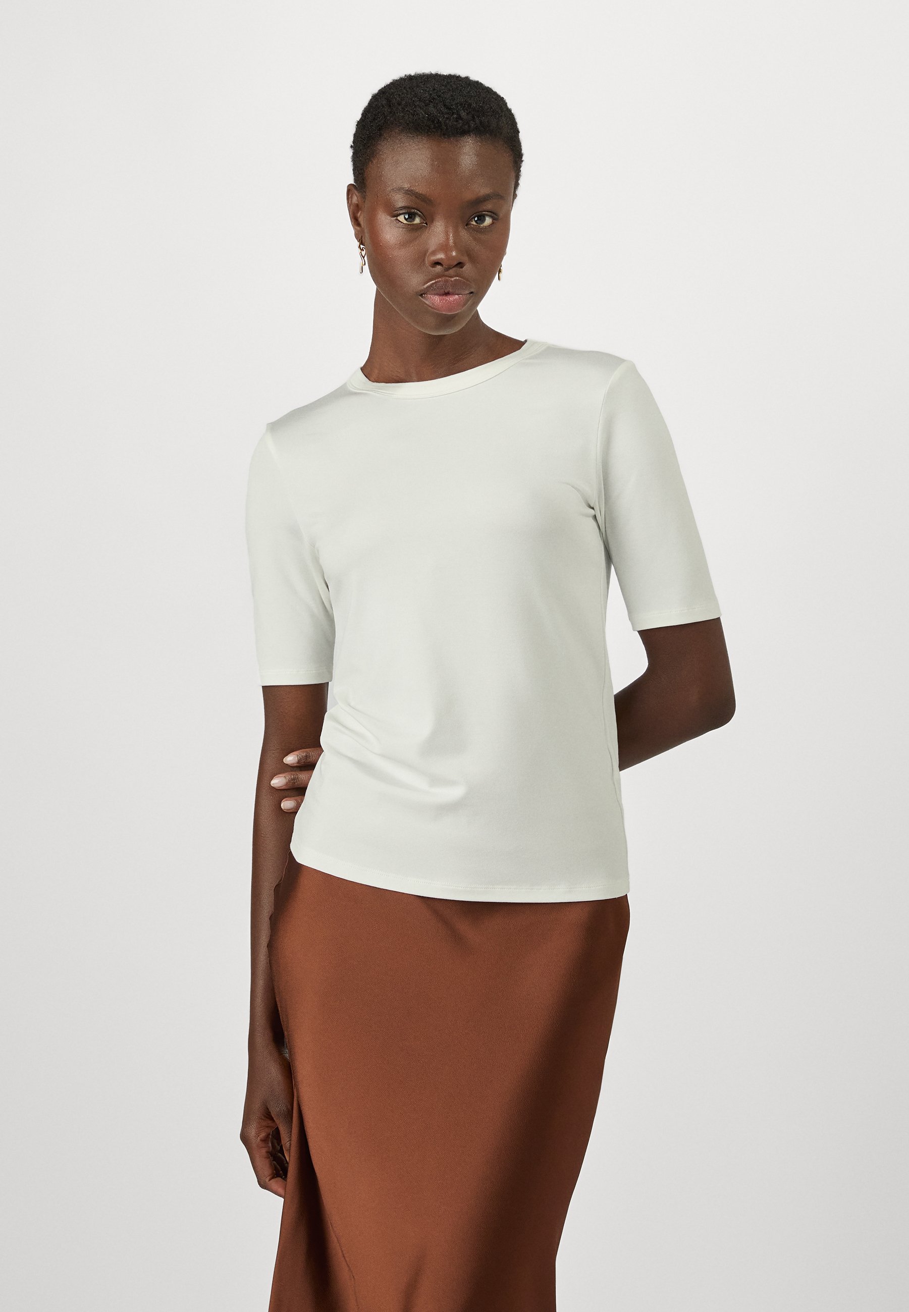 売れ筋商品|||ボス Tシャツ レディース トップス EFITA - Basic T-shirt - open white Fashion White T-Shirts & Tops for Women by HUGO BOSS