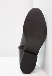 Vagabond Botines - black