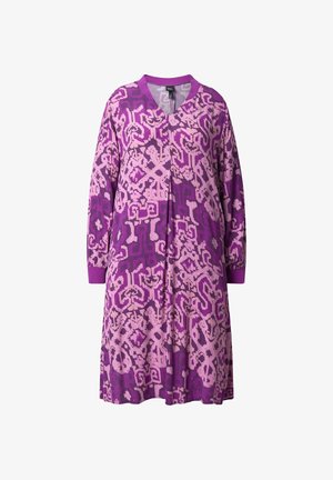 Lila und rosa gemustertes Kleid mit V-Ausschnitt, langen Ärmeln und gerippten Bündchen. Weicher Stoff mit lockerer Passform und Faltendetail an der Vorderseite.