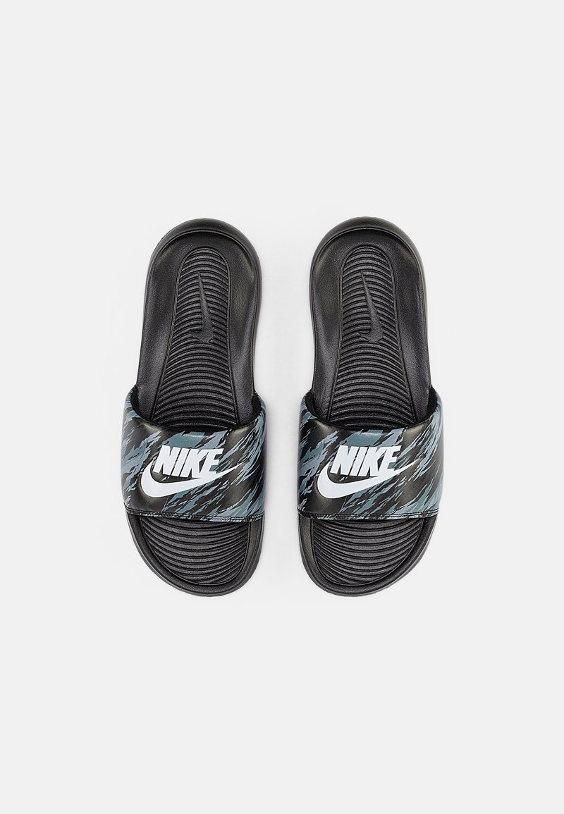 nike victori one slide triple black