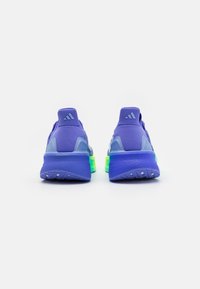 adidas Performance ULTRABOOST 5 - Løbesko til landevejen - blue/blue spark/lucid lemon