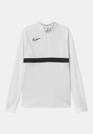 Sports T-shirts - white