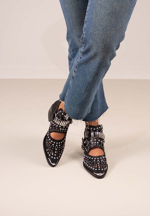 befree MILAN-018 - Botines bajos - black