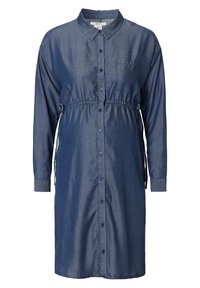 Vestido de ganga com botões, mangas longas, cordão ajustável na cintura e um bolso único no peito. Cor: azul escuro. Textura suave.