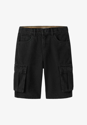 Zwarte denim cargoshorts met knoop- en ritssluiting, riemlussen, zakken aan de voorkant en klepzakken op elk bovenbeen.