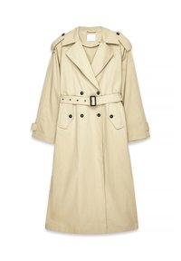 Vaaleanbeige kaksirivinen trench-coat mustilla nappiilla, vyöllä, olkapäätukilla ja läppäpokkella, esitelty litteänä valkoisella taustalla.