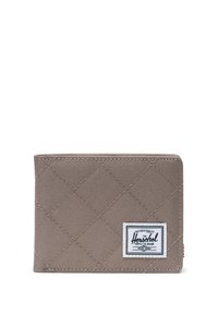 Grijze gewatteerde portemonnee in rechthoekige vorm, met een wit label met zwarte tekst en rode stiksels aan de zijkant. Duurzame stofstructuur.