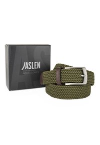 Cinturón tejido verde oliva con un acento de cuero marrón cerca de la hebilla de metal plateado, exhibido junto a una caja negra etiquetada "JASLEN Accessories."