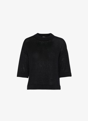 Melnā adītā džemperī ir apaļa apkakle, īsas piedurknes un brīvā piegriezuma, ar teksturētu rakstu visā virsmā.