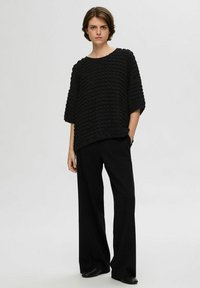 Selected Femme MIT 3/4-ÄRMELN TEXTURIERTES - Bluse - black