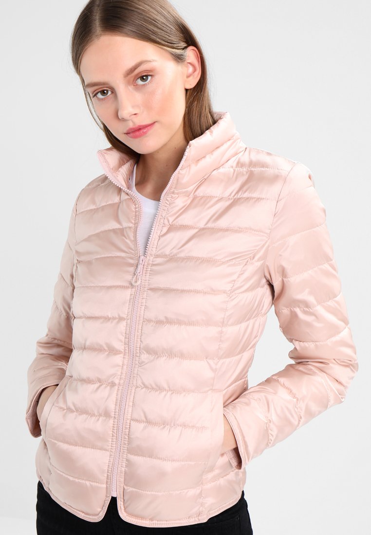 Damen Leichte Jacken | ONLY ONLTAHOE SHIMMER COLLAR Übergangsjacke rose smoke/rosa - DD26525 Damen Leichte Jacken | ONLY ONLTAHOE SHIMMER COLLAR Übergangsjacke rose smoke/rosa - DD26525