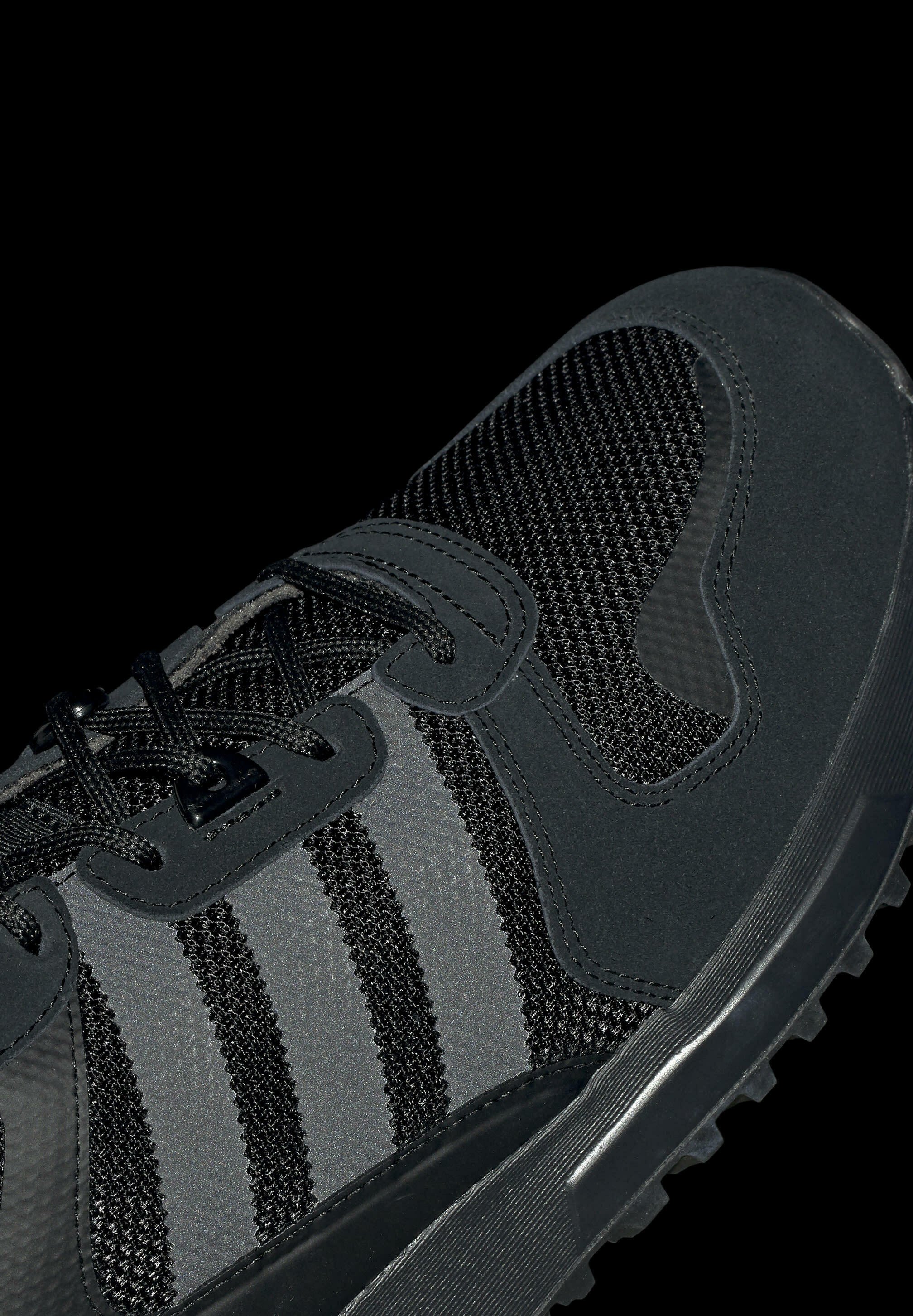 adidas Originals ZX 700 HD SHOES - Sneakers laag - black/Zwart - Zalando.nl