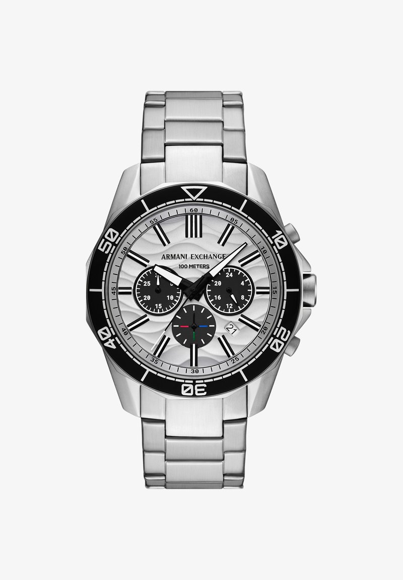 Zegarek na rękę Armani Exchange ze stali nierdzewnej z srebrną tarczą, czarną ramką, trzema subtarczami, datownikiem i metalową bransoletą.