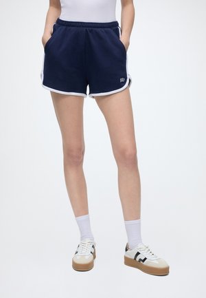 GAP LOGO DOLPHIN SHORT - Shorts - navy uniform