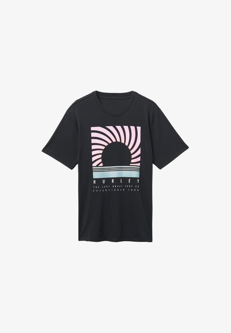 Maglietta nera a maniche corte con una grafica del sole stilizzata in rosa e blu e il testo del marchio "Hurley" sotto, sulla parte frontale.
