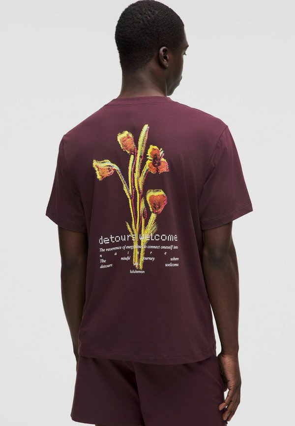 Zeroed In Graphic Short Sleeve - Sport T-Shirt - Goodnight Plum