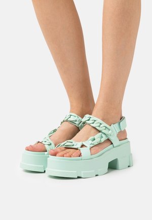 Steve Madden, Sandales à plateforme - green