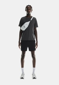On WAIST PACK 2L LITE   - Bæltetasker - glacier