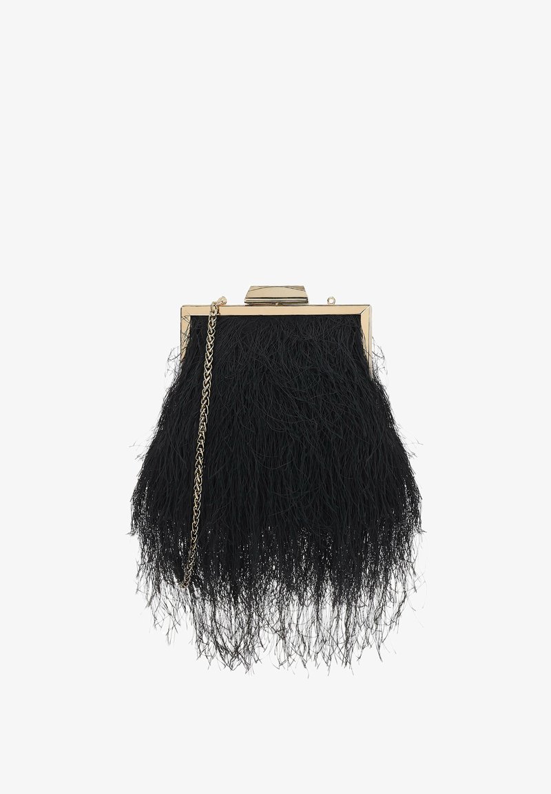 Pochette de soirée noire à plumes avec une armature en métal doré et une bandoulière chaîne, munie d'une fermeture par fermoir en haut.
