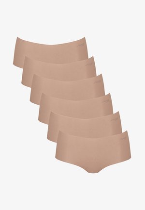 Ensemble de sous-vêtements hipster nude sans coutures, avec une texture lisse et une taille élastique. Chaque pièce est identique en design et en couleur.