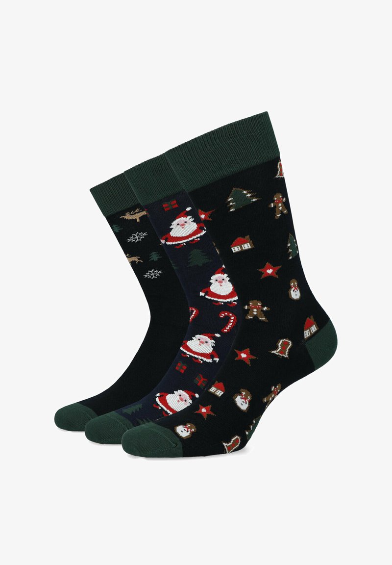 Zestaw trzech skarpetek w tematyce świątecznej, wykonanych z mieszanki bawełny, z wizerunkiem Świętego Mikołaja, choinek i gwiazd w ciemnych kolorach z zielonymi ściągaczami.