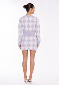 Glamorous MULTI GLITTER CROP - Strickpullover - lilac metallic argyle