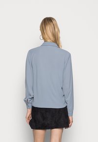 JDY JDYBROOKE LS NOOS - Blusa com botões - tradewinds