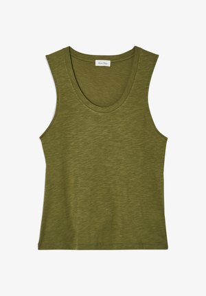 Ärmelloses olivgrünes Tanktop mit rundem Ausschnitt und sichtbaren Nähten, gefertigt aus leichtem, leicht strukturiertem Stoff.