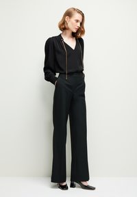 adL WIDE LEG  - Broek - black