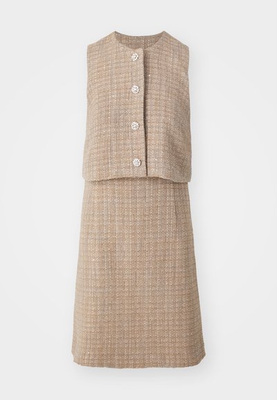 sandro PENELOPE - Robe fourreau - camel
