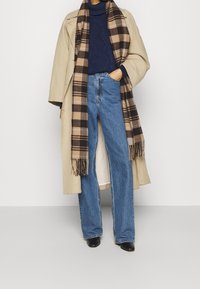 GAP Sweter