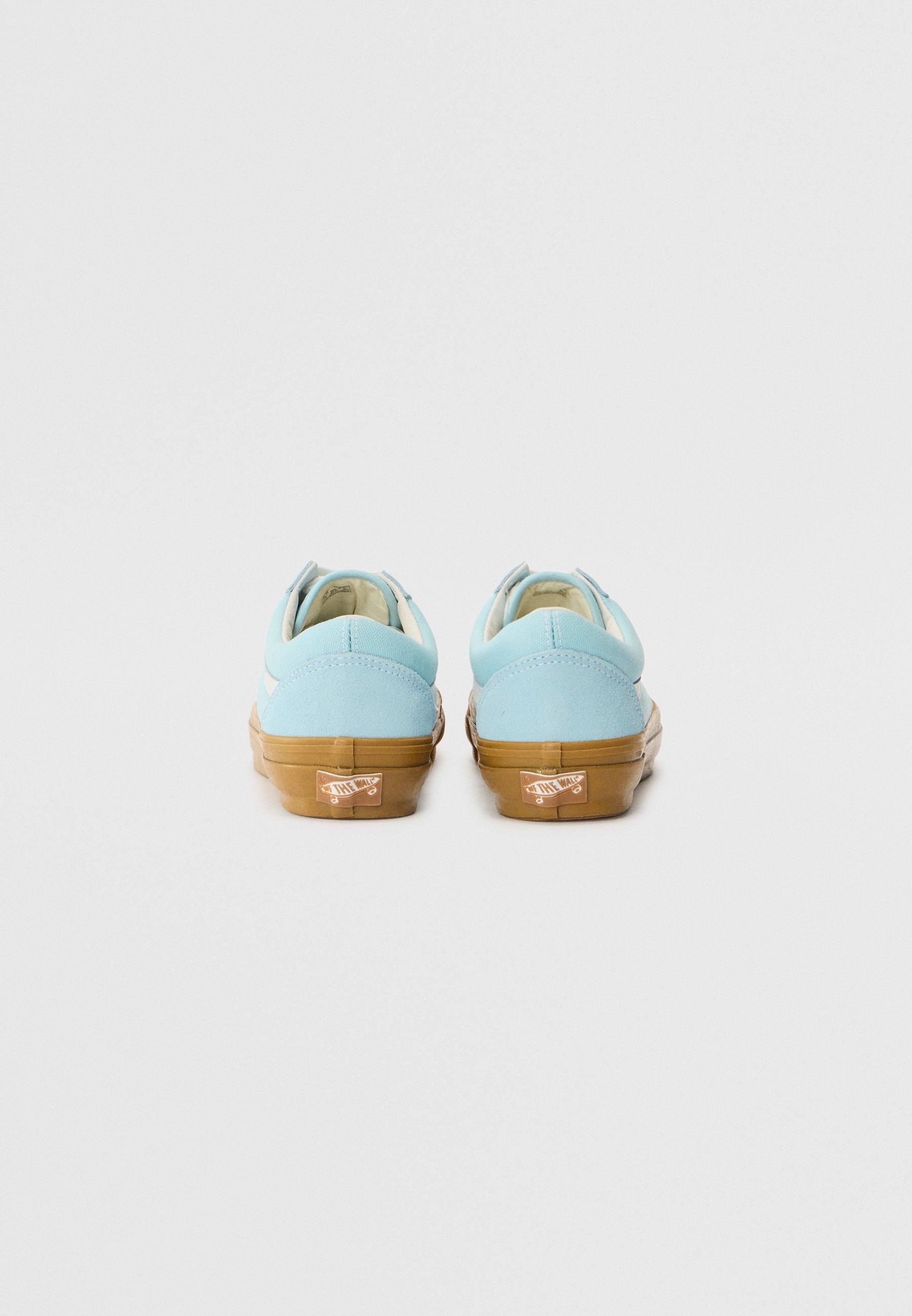 国内配送 VANS PREMIUM OLD SKOOL GUM CRYSTAL BLUE Premium Old Skool Gum Shoe en Crystal Blue / Gum | Vans CA