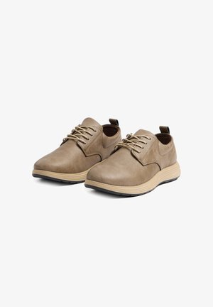 INSIDE Zapatos con cordones - beige