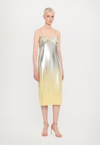 MAX&Co. BRIGHTON - Robe de soirée - yellow