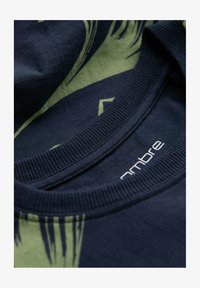 Niet geselecteerd, navy