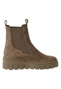 Botte chelsea en daim marron avec des panneaux latéraux élastiques, bout rond et une semelle épaisse et texturée avec des détails striés.